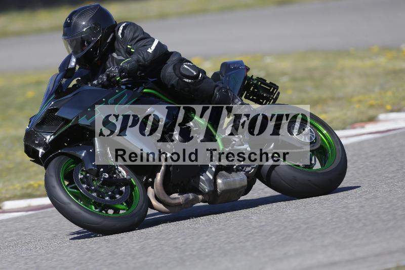 /05 07.04.2026 Cornu Master School ADR/Gruppe gruen/8